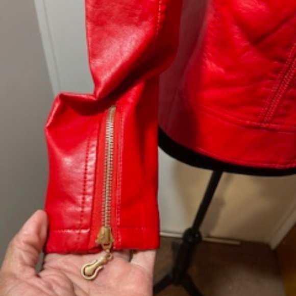 NWOT, LOVE U DEAR, FAUX LEATHER RED JACKET - Picture 3 of 4